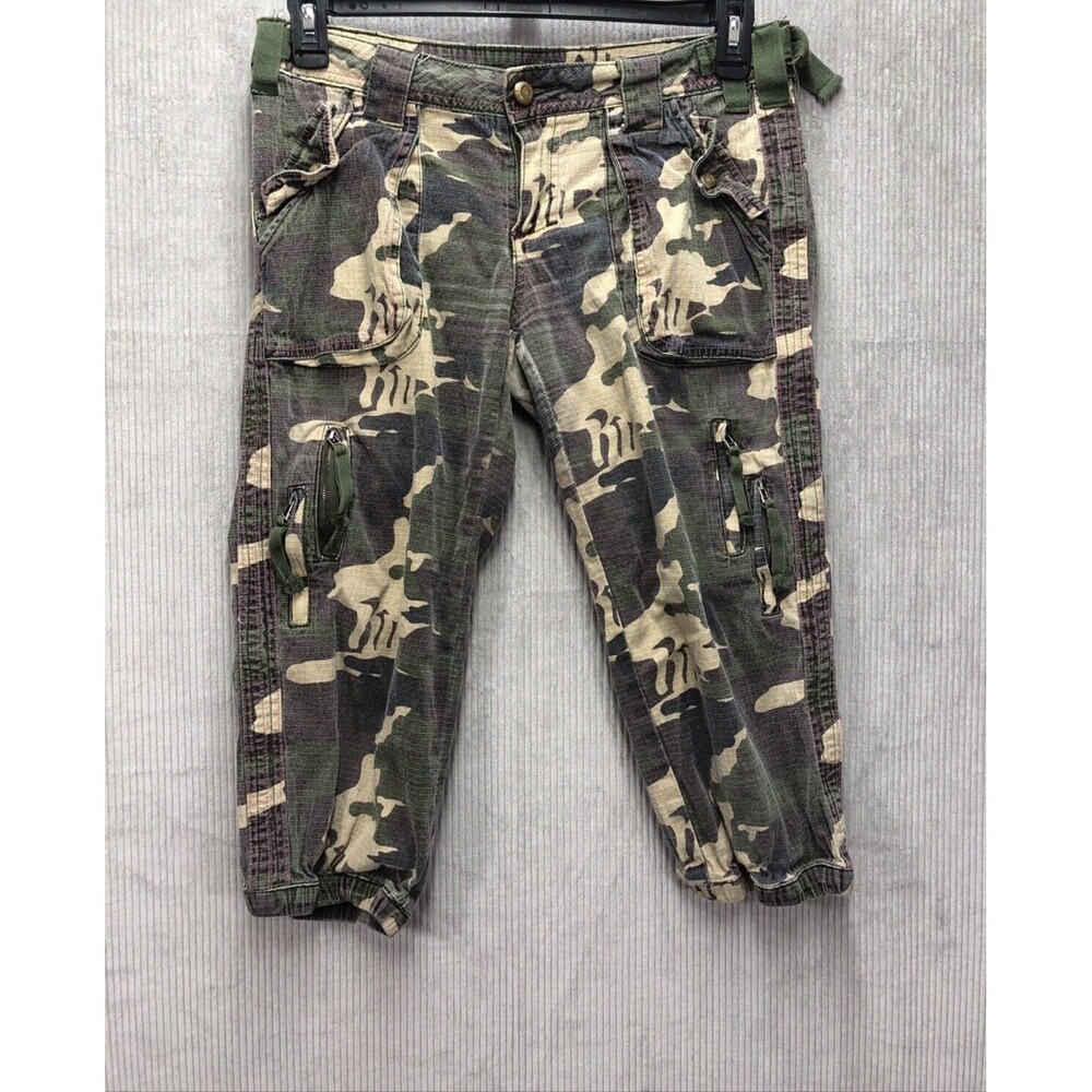 Rocawear Women’s Junior Camo Capri Pants Size 9 Zip Button Pockets Y2K
